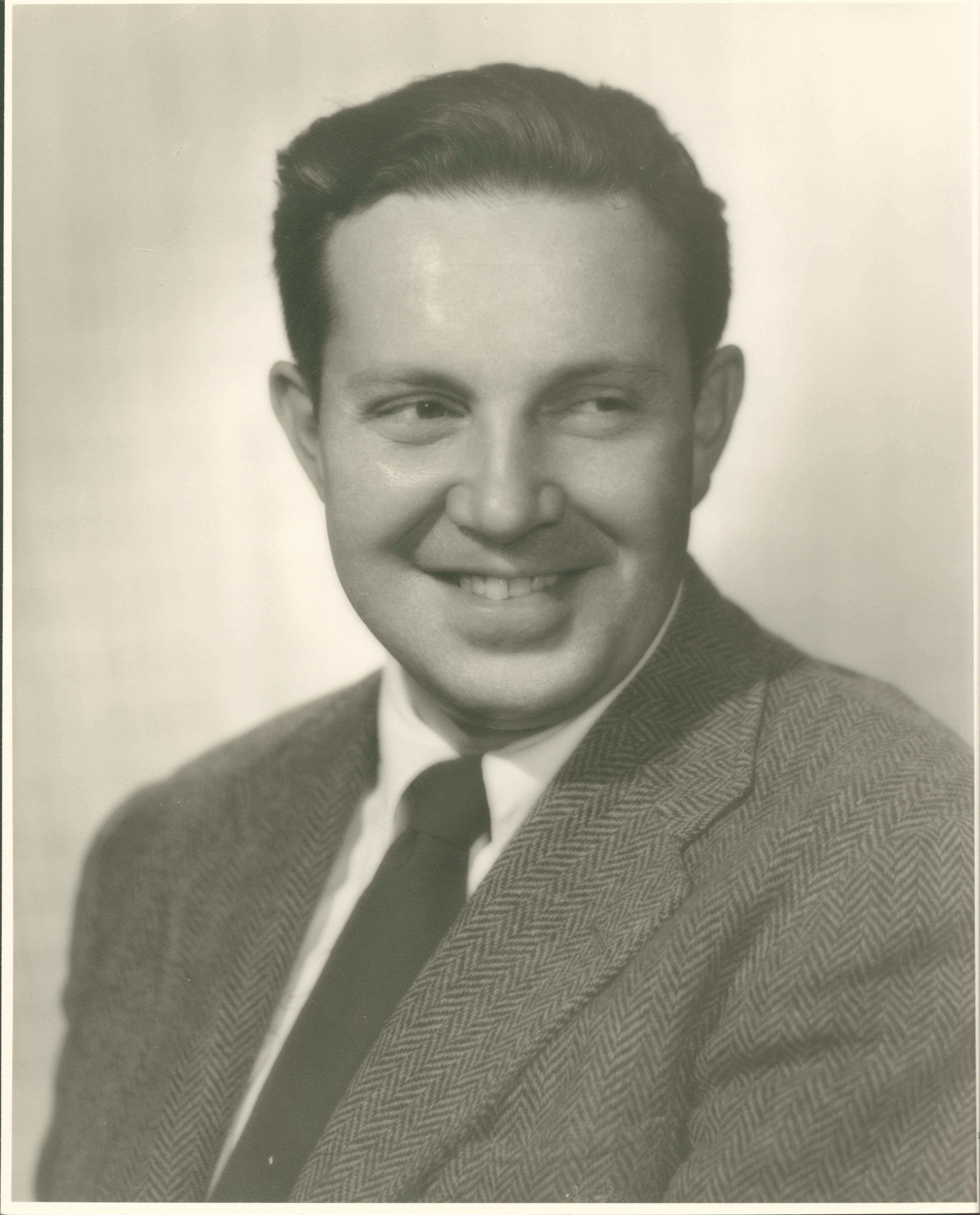 Nelson Ewing son of Davis and Hazle Buck Ewing. 1917 - 2001